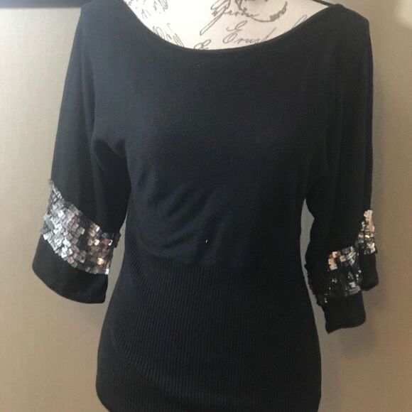 Studio Y size medium black knit pull over silver - Picture 7 of 15